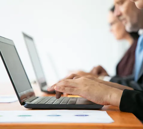PC'S Y LAPTOPS PARA SECTOR GOBIERNO Y CORPORATIVOS